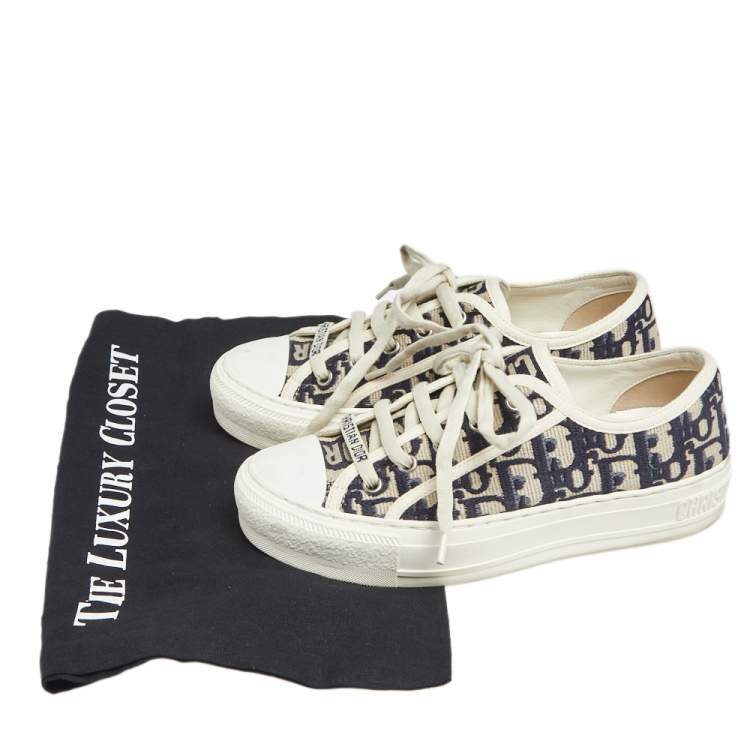 مملوكة مسبقًا Dior Black/White Walk'n'Dior Canvas Sneakers Size 34.5