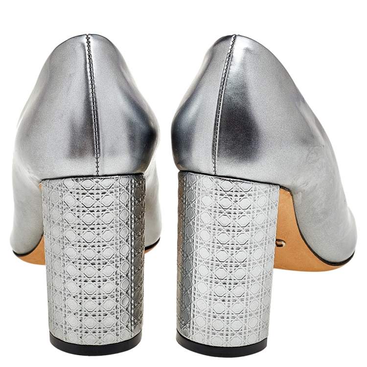 Pre Owned Dior Metallic Silver Leather Cannage Block Heel Pumps Size 36.5