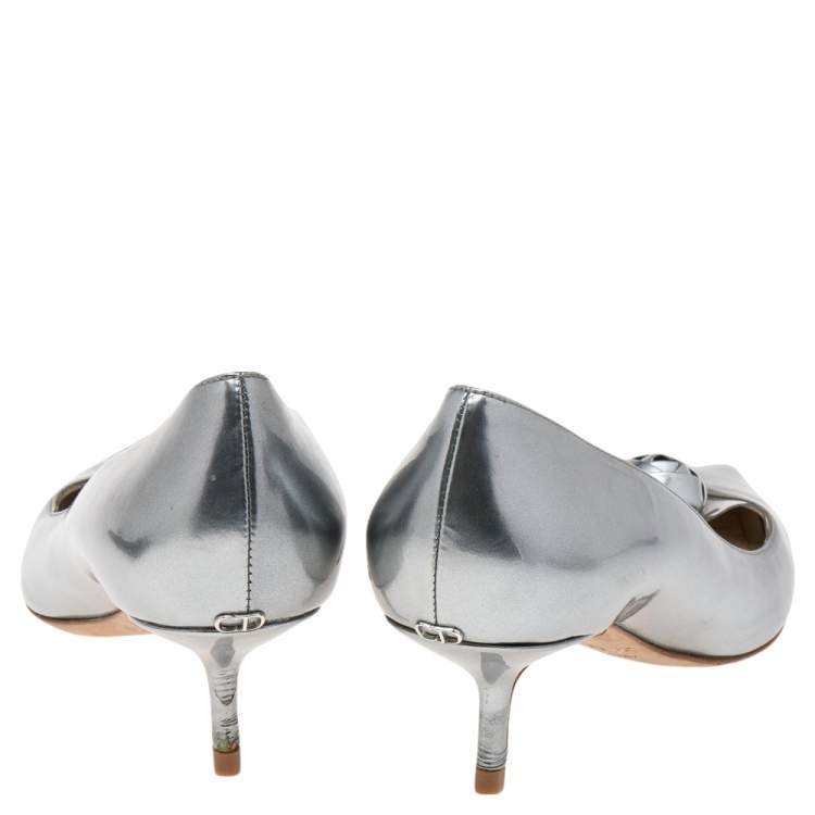 Pre Owned Dior Metallic Silver Leather And PVC Pointed Toe Pumps Size 40