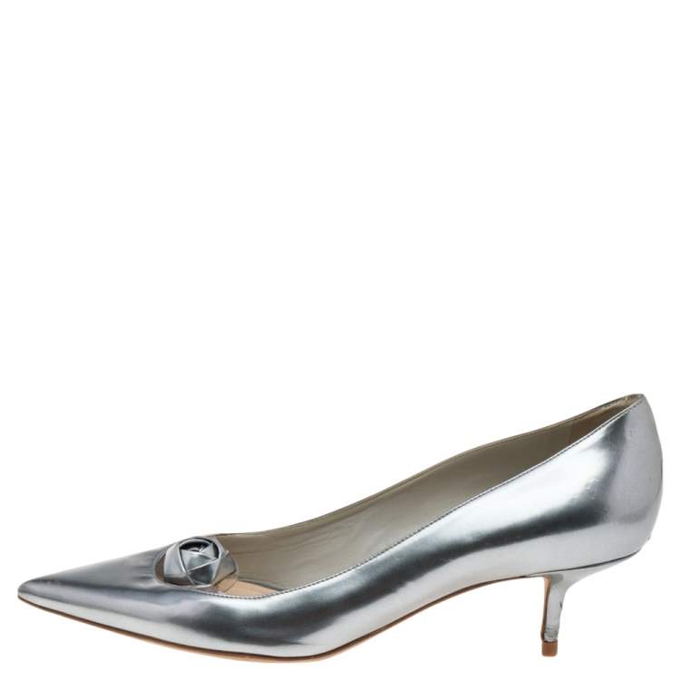 Pre Owned Dior Metallic Silver Leather And PVC Pointed Toe Pumps Size 40