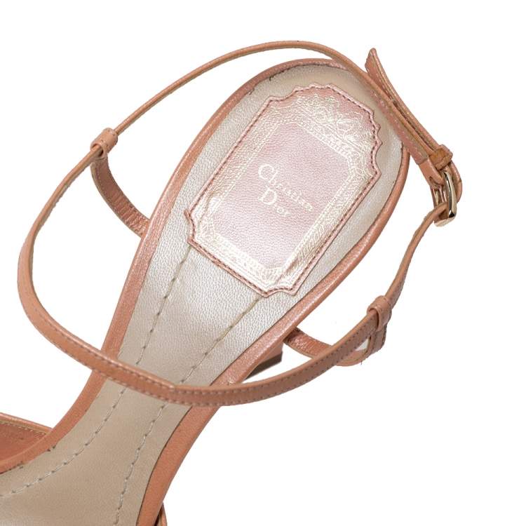 مملوكة مسبقًا Dior Peach Pink Shimmer Leather PVC Crystal Embellished Open-Toe Ankle-Strap Sandals Size 41