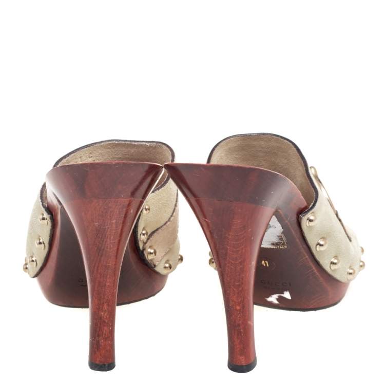 Pre Owned Gucci Cream Suede Icon Bit Clog Sandals Size 41