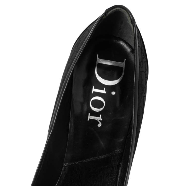 مملوكة مسبقًا Dior Black Canvas  And Leather Embellished Pumps Size 37