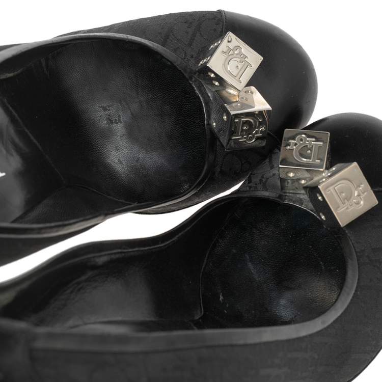 مملوكة مسبقًا Dior Black Canvas  And Leather Embellished Pumps Size 37