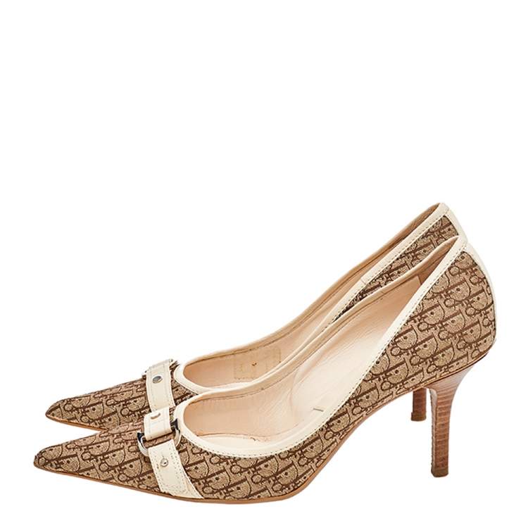Pre Owned Dior Beige/Cream Diorissimo Canvas And Leather Pointed Toe Pumps Size 39