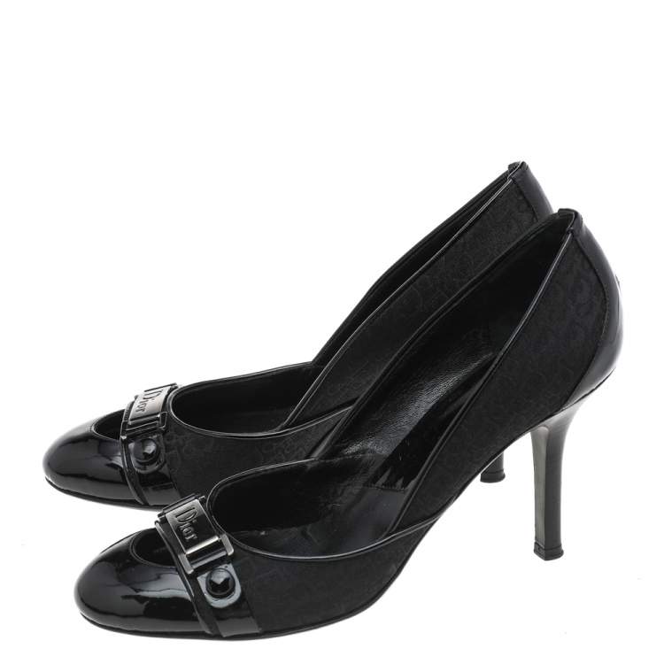 Pre Owned Dior Black Oblique Canvas and Patent Leather Round Toe Pumps Size 38.5