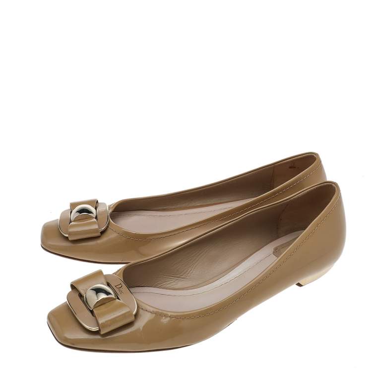 Pre Owned Dior Beige Patent Leather Ballet Flats Size 40