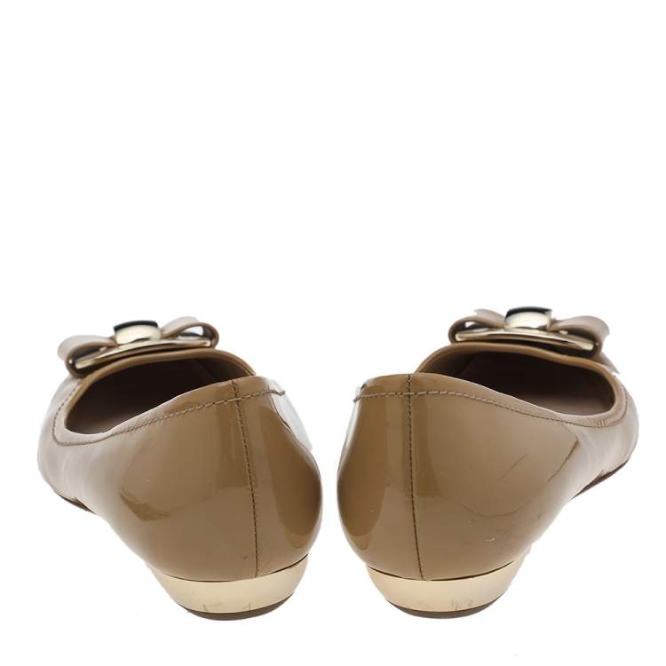 Pre Owned Dior Beige Patent Leather Ballet Flats Size 40
