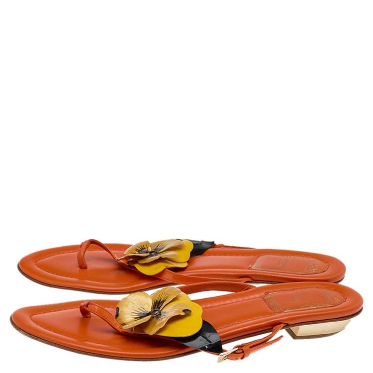 مملوكة مسبقًا Dior Multicolor Leather Floral Detail Thong Sandals Size 38