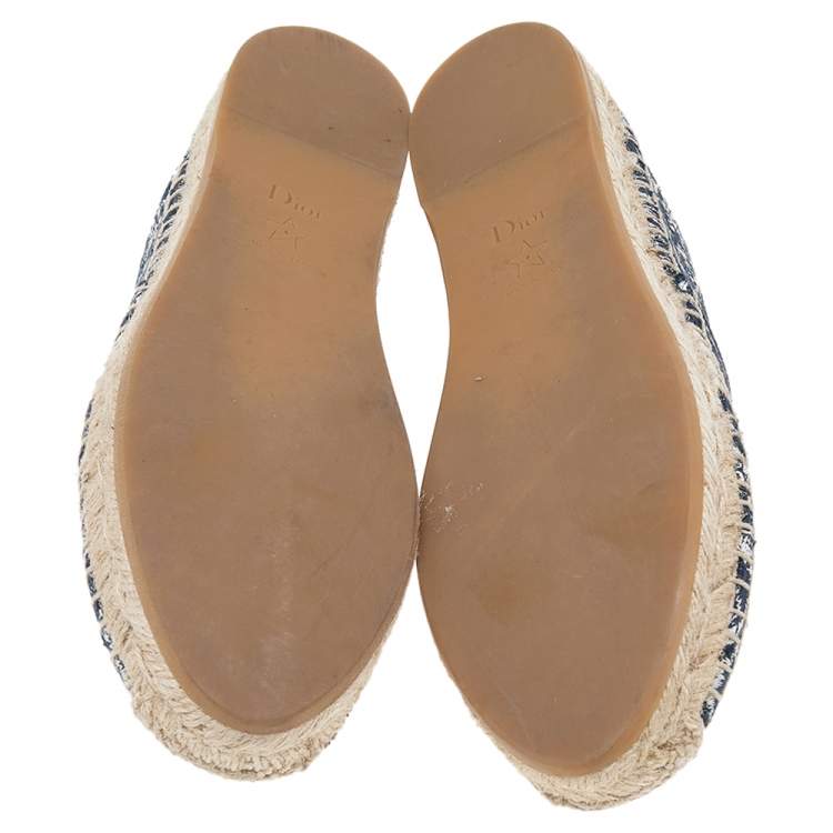 مملوكة مسبقً�ا Dior Blue/Beige Canvas Granville Espadrille Flats Size 36.5