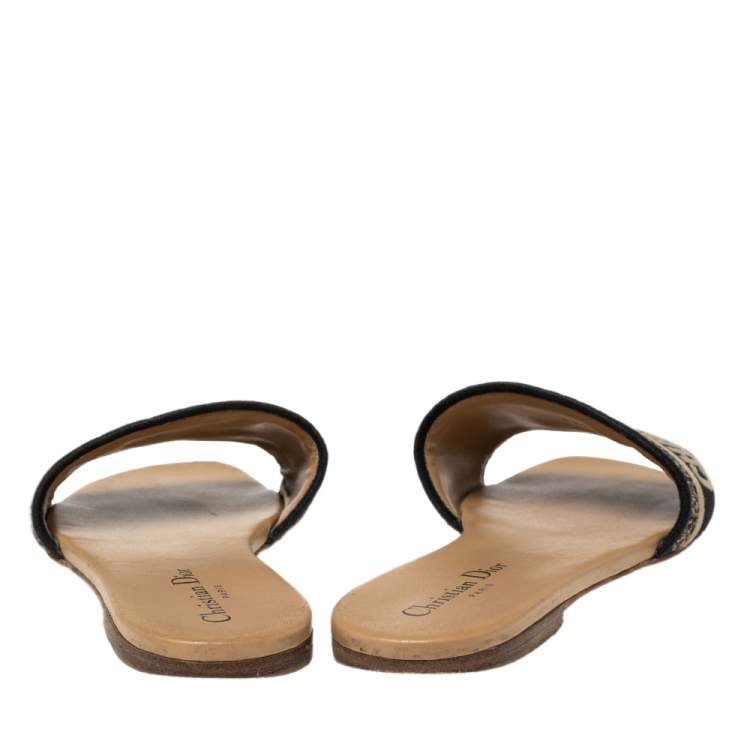 Pre Owned Dior beige/Black Canvas Logo Embroidered D-Way Flat Slides Size 40
