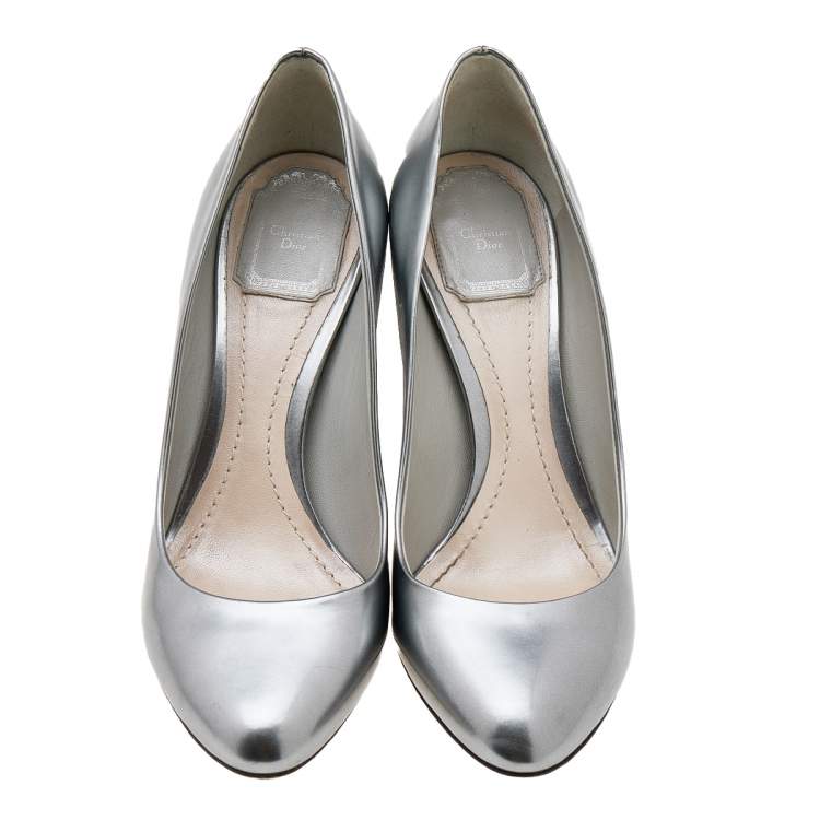 مملوكة مسبقًا Dior Metallic Silver Leather Cannage Block Heel Pumps Size 38