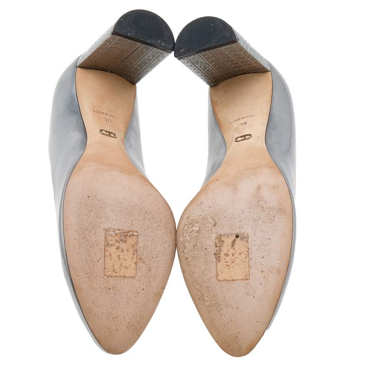 مملوكة �مسبقًا Dior Metallic Silver Leather Cannage Block Heel Pumps Size 38