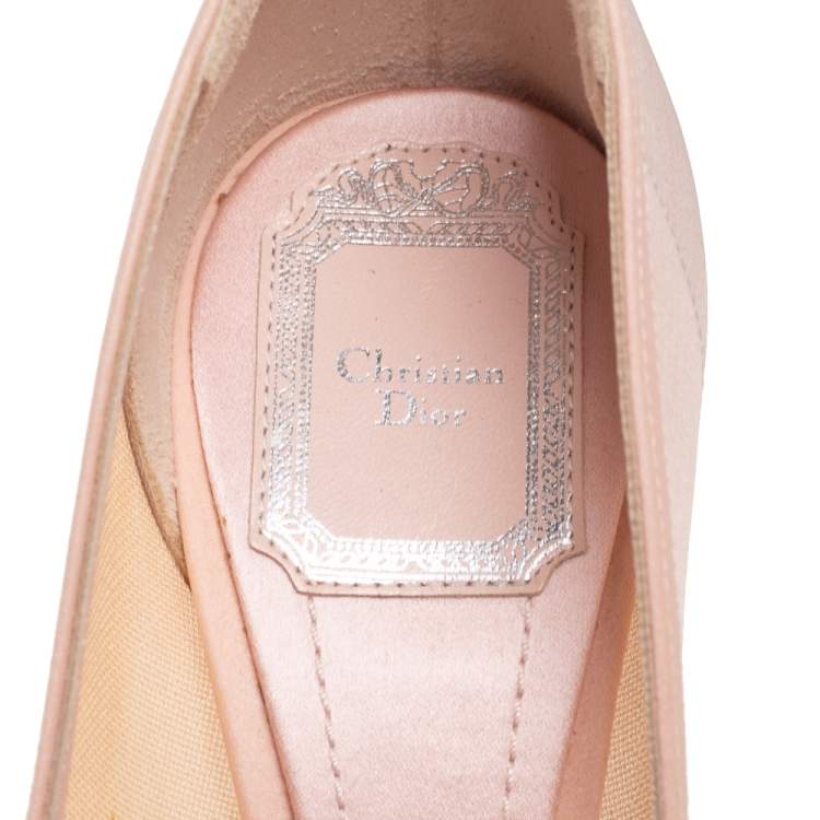 Pre Owned Dior Pink Net and Leather Flower Crystal Embellished Pointed Toe Pumps  Size 38