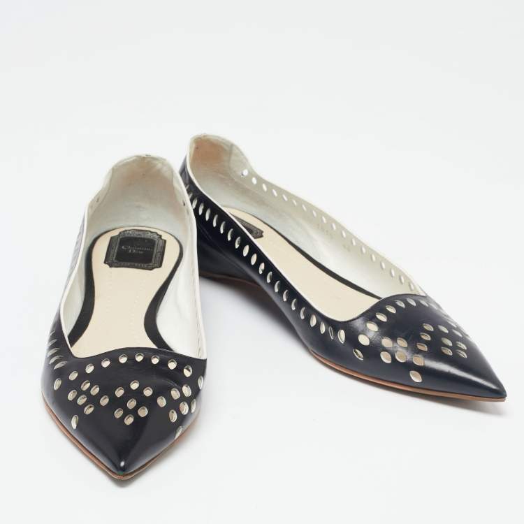 مملوكة مسبقًا Dior Black Laser-Cut Leather Pointed-Toe Ballet Flats Size 40