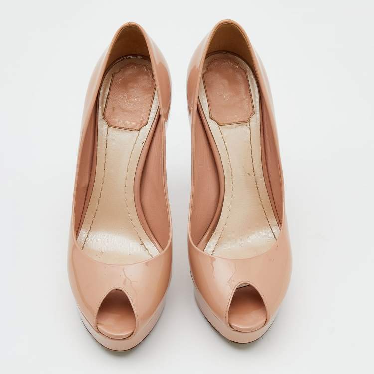 مملوكة مسبقًا Dior Beige Patent Leather Peep Toe Cannage Heel Platform Pumps Size 37