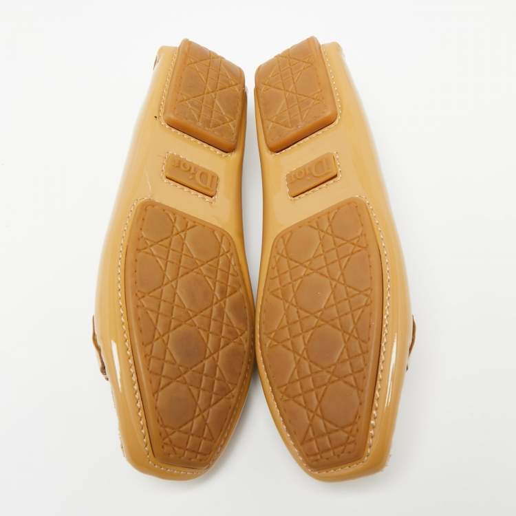 Pre Owned Dior Beige Patent Leather Logo Embellished Slip On Loafers Size 36.5