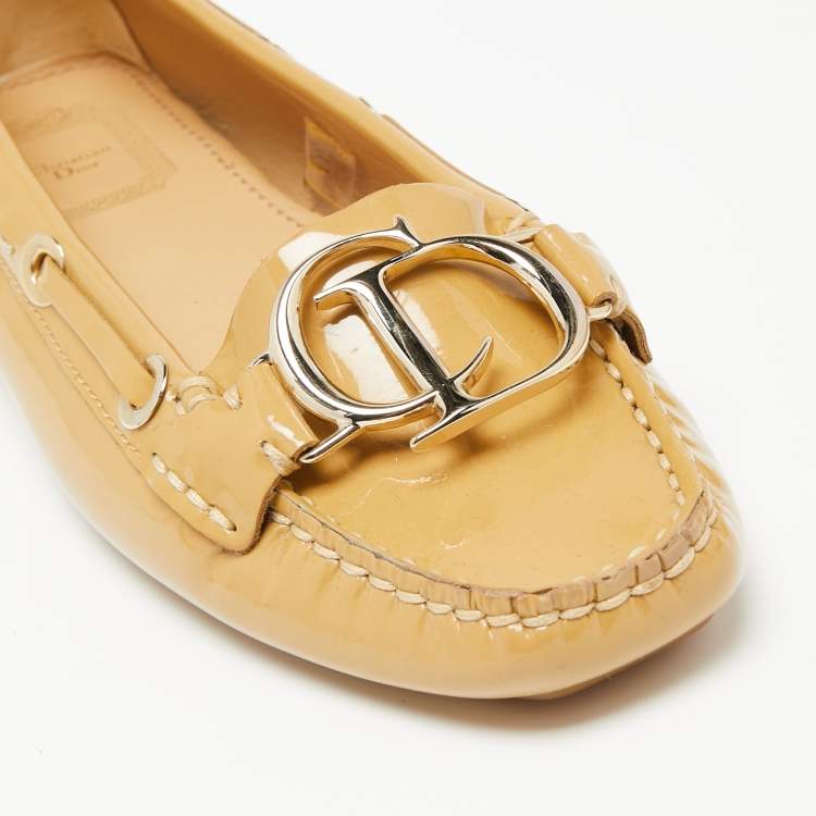 Pre Owned Dior Beige Patent Leather Logo Embellished Slip On Loafers Size 36.5
