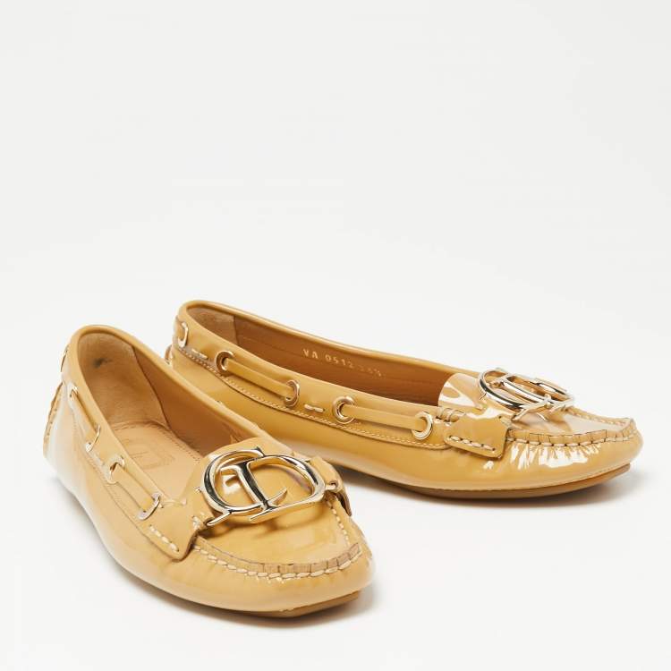 Pre Owned Dior Beige Patent Leather Logo Embellished Slip On Loafers Size 36.5