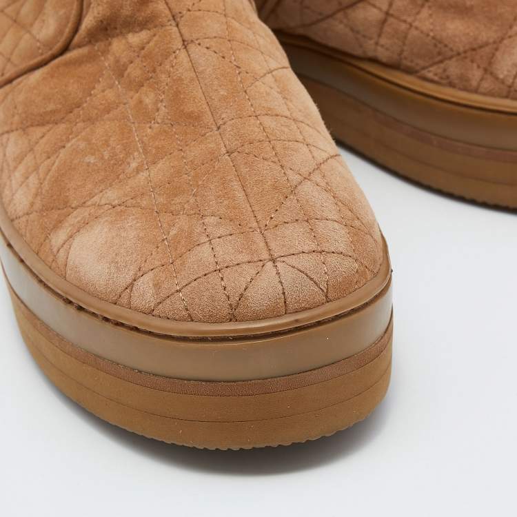 مملوكة مسبقًا Dior Brown Cannage Suede Fur Lined Ankle Boots Size 36