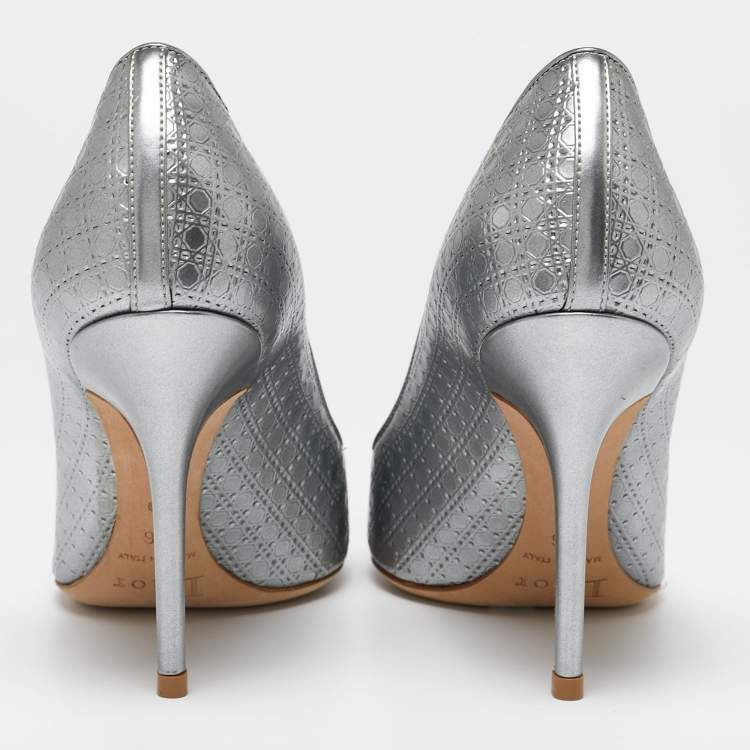 Pre Owned Dior Silver Micro Cannage Leather Cherie Pointed-Toe Pumps Size 36
