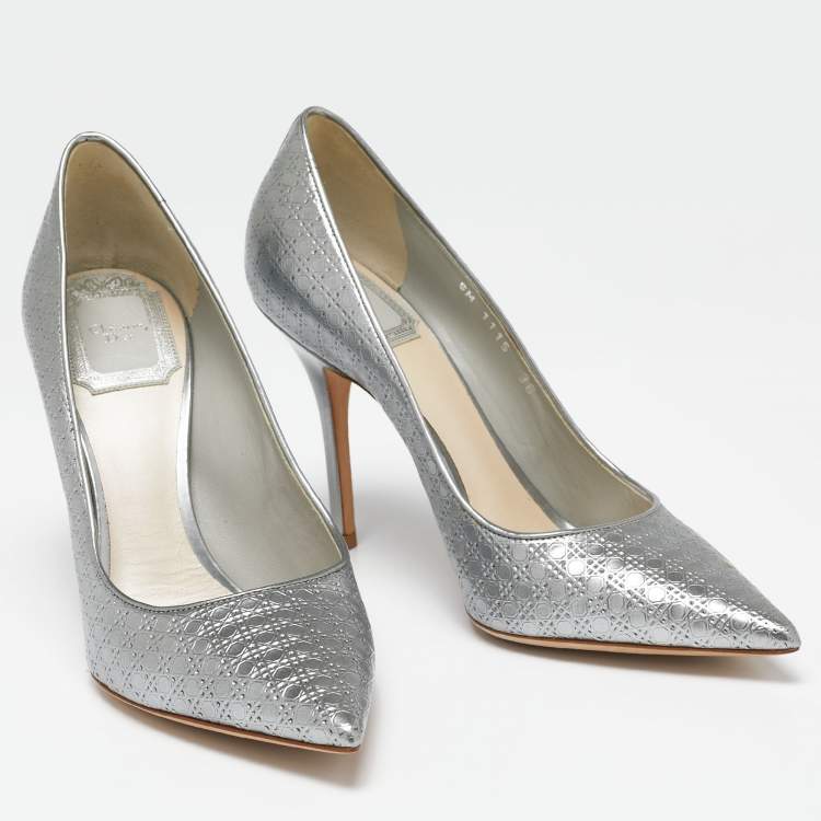 Pre Owned Dior Silver Micro Cannage Leather Cherie Pointed-Toe Pumps Size 36
