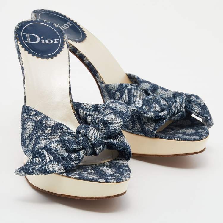 Pre Owned Dior Blue/White Oblique Canvas And Patent Leather Knotted Platform Sandals Size 38.5