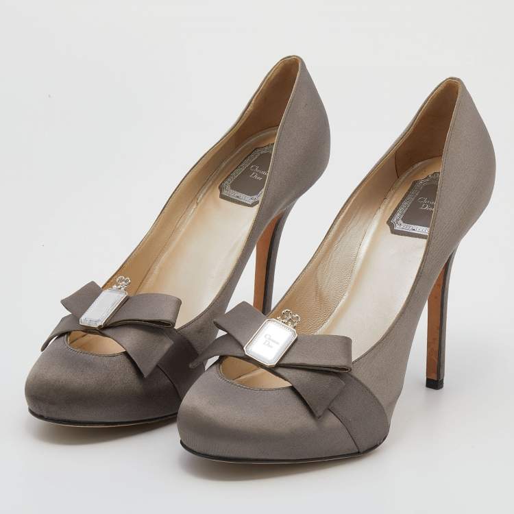 Pre Owned Dior Grey Satin Bow Platform Pumps Size 39.5