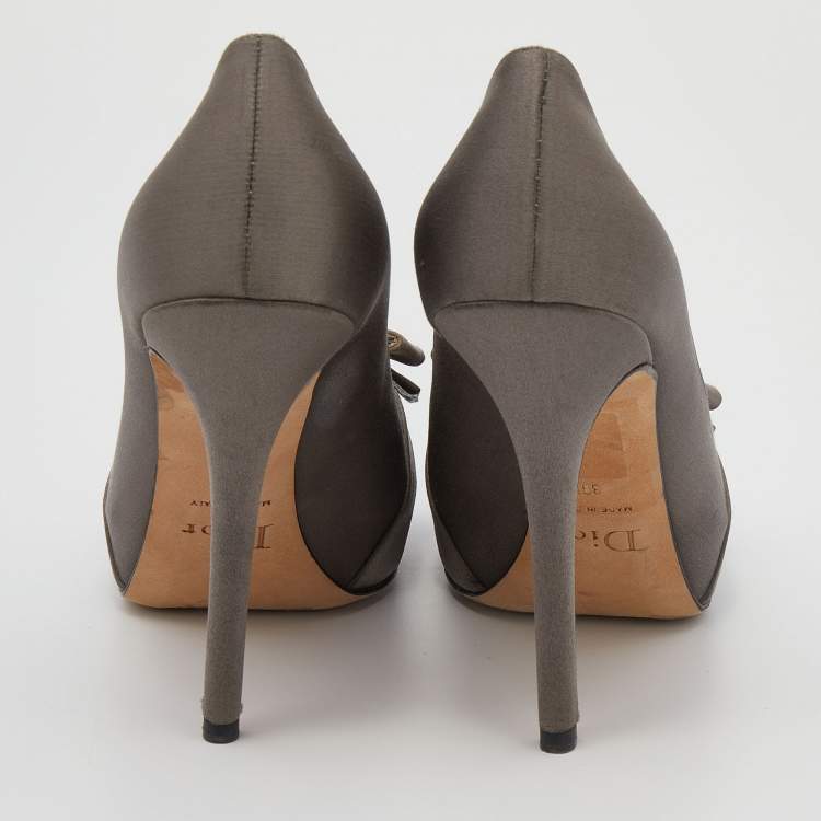 Pre Owned Dior Grey Satin Bow Platform Pumps Size 39.5
