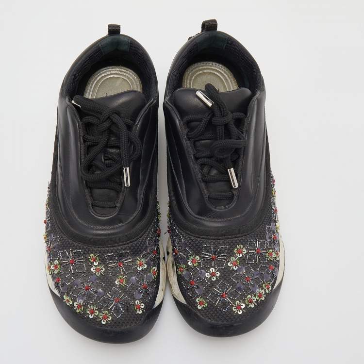 مملوكة مسبقًا Dior Black Leather And Mesh Embellished Low Top Sneakers Size 37.5