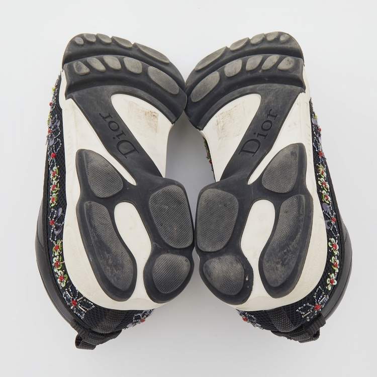 مملوكة مسبقًا Dior Black Leather And Mesh Embellished Low Top Sneakers Size 37.5