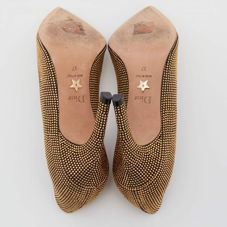 مملوكة مسبقًا Dior Black/Gold Studded Suede Pointed Toe Pumps Size 37
