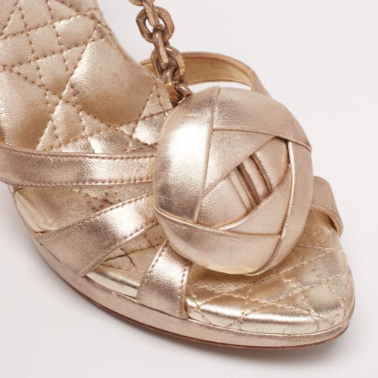 مملوكة مسبقًا Dior Gold Leather Strappy Sandals Size 39
