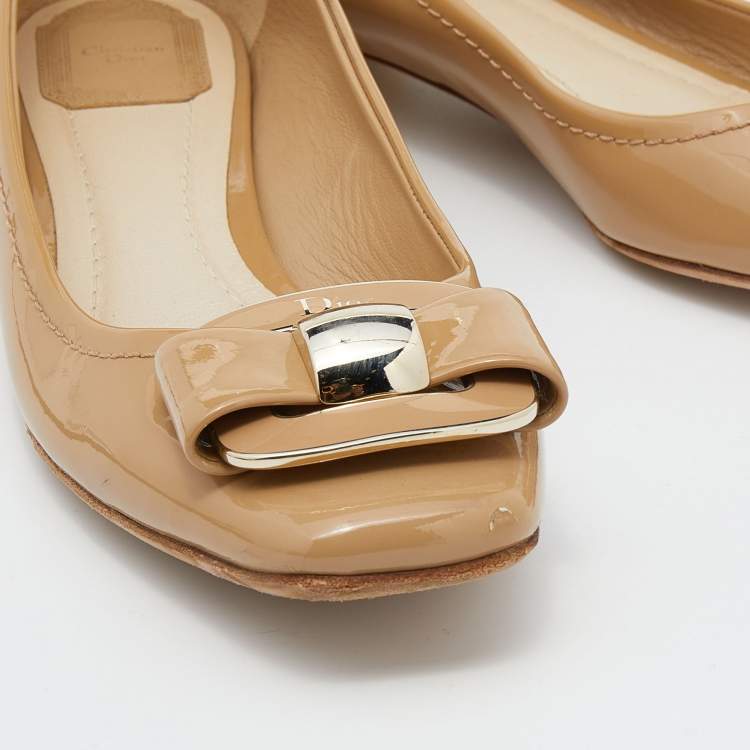 Pre Owned Dior Beige Patent Leather Bow Ballet Flats Size 38