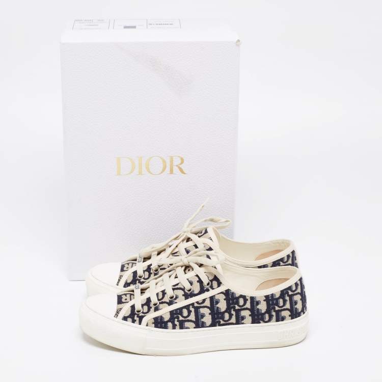 Pre Owned Dior Blue/Off-White Oblique Embroidered Fabric Walk'N'Dior Cap Toe Low Top Sneakers Size 39