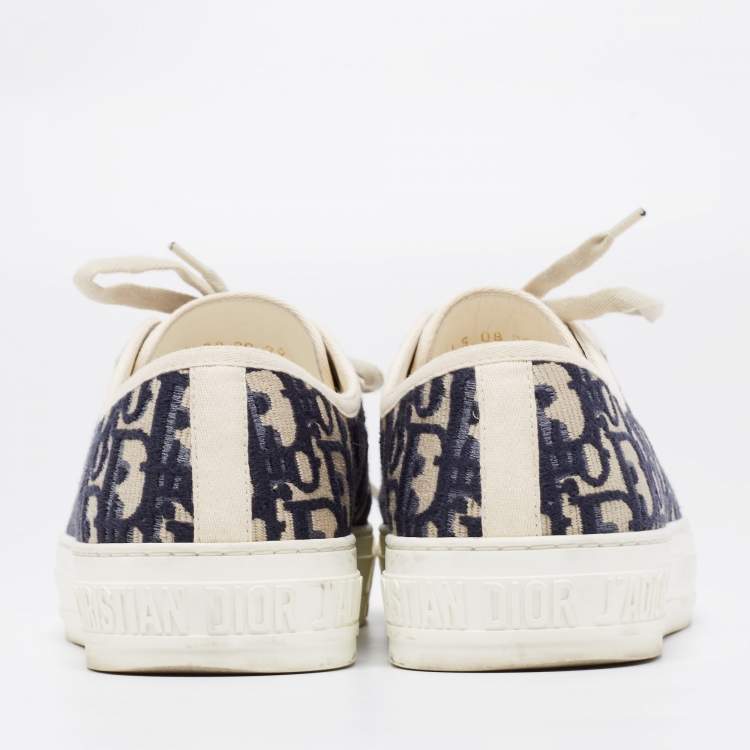 Pre Owned Dior Blue/Off-White Oblique Embroidered Fabric Walk'N'Dior Cap Toe Low Top Sneakers Size 39