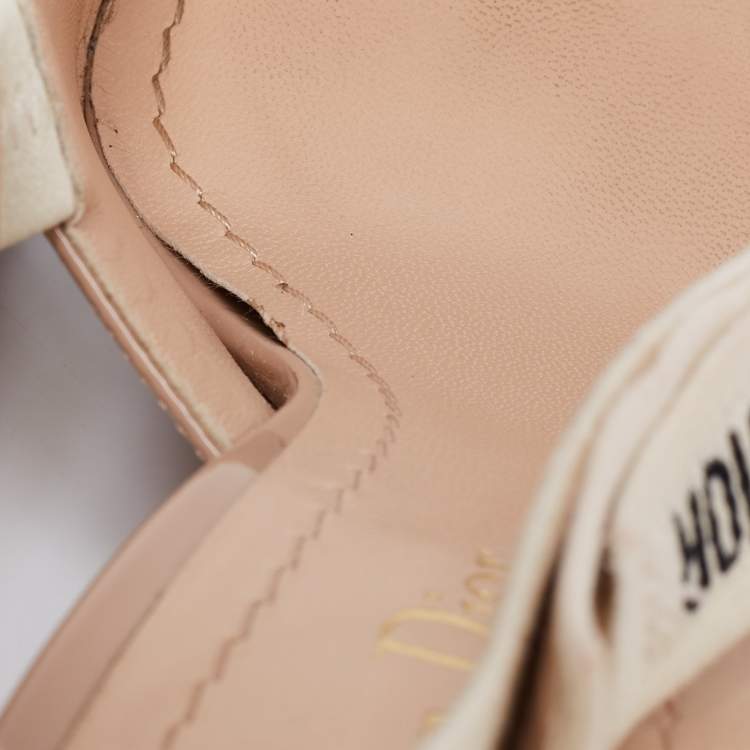 مملوكة مسبقًا Dior Beige Patent Leather J'adior Slingback Pumps Size 37