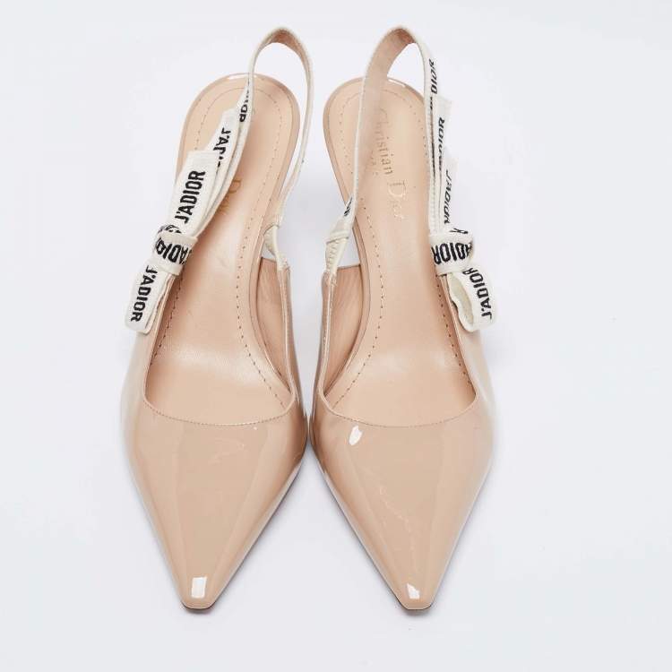 مملوكة مسبقًا Dior Beige Patent Leather J'adior Slingback Pumps Size 41