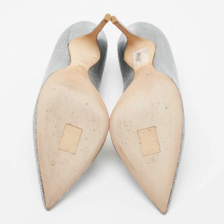مملوكة مسبقًا Dior Silver Micro Cannage Leather Cherie Pointed-Toe Pumps Size 41