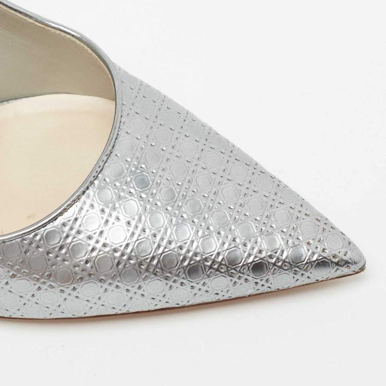 مملوكة مسبقًا Dior Silver Micro Cannage Leather Cherie Pointed-Toe Pumps Size 41