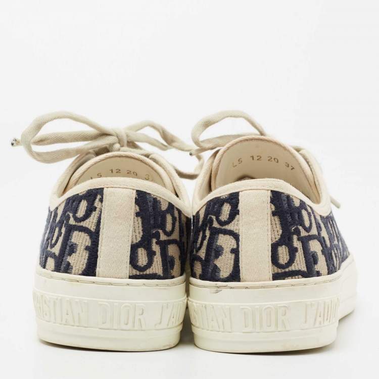 Pre Owned Dior White/Deep Blue Oblique Canvas Walk'n'Dior Low Top Sneakers Size 37