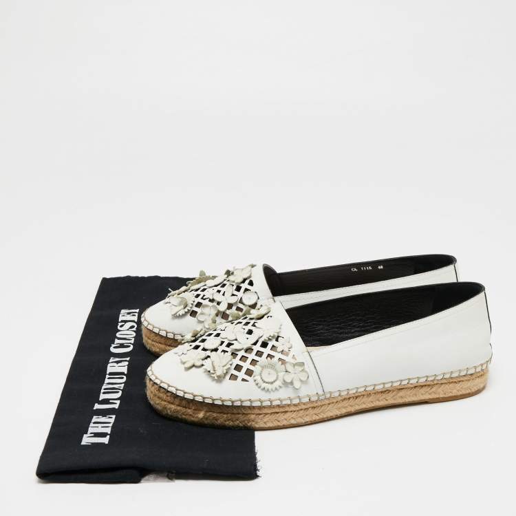 Pre Owned Dior White Laser Cut Leather Flower Applique Flore Flat Espadrilles Size 40