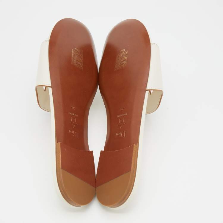 Pre Owned Dior White Leather D Club Flat Sandals Size 38