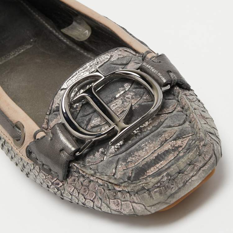 Pre Owned Dior Metallic Silver Python Embossed Leather CD Loafers Size 35