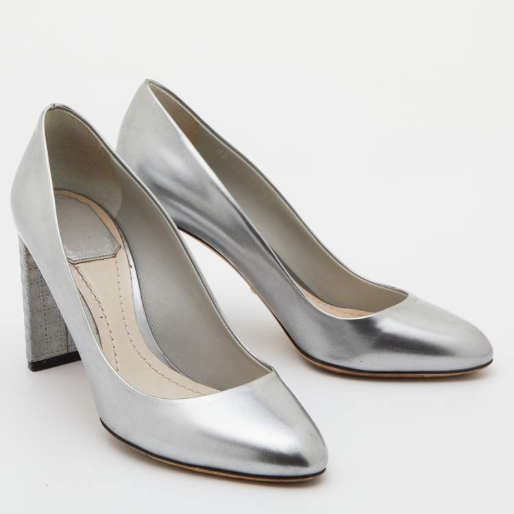 Pre Owned Dior Silver Leather Microcannage Block Heel Pumps Size 36
