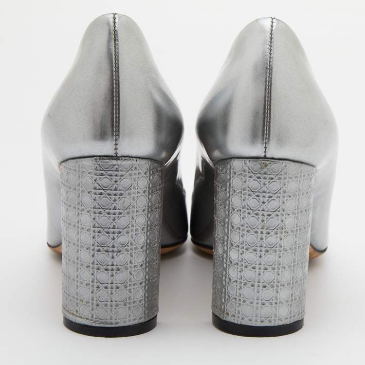 Pre Owned Dior Silver Leather Microcannage Block Heel Pumps Size 36