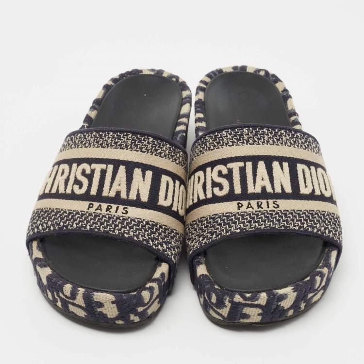 Pre Owned Dior Navy Blue/White Canvas Oblique Embroid D-way Slides Size 35