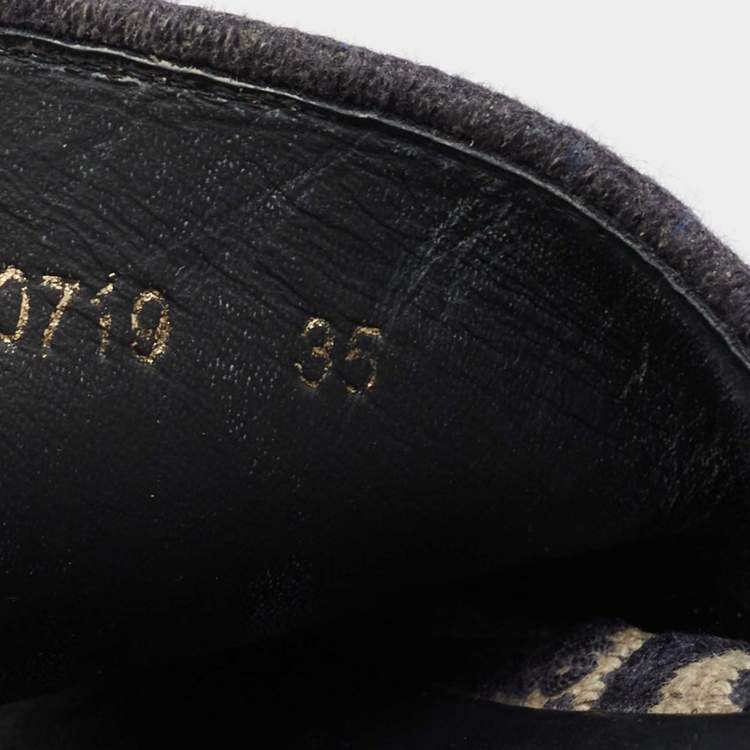 Pre Owned Dior Navy Blue/White Canvas Oblique Embroid D-way Slides Size 35