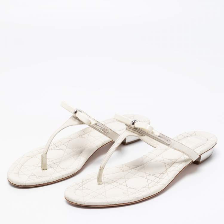 Pre Owned Dior White Leather Bow Thong Flats Size 39