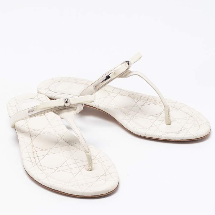 Pre Owned Dior White Leather Bow Thong Flats Size 39
